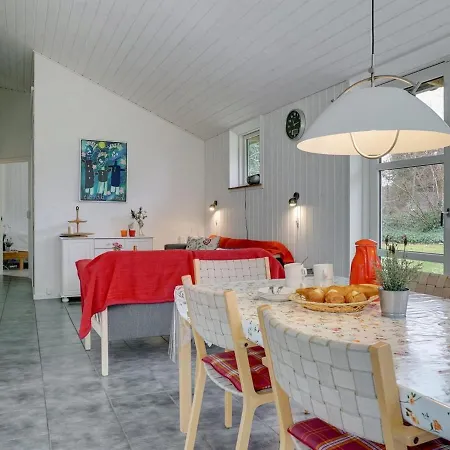 Holiday home Marlien - 1km To The Inlet In The Liim Fiord By Interhome Logsted